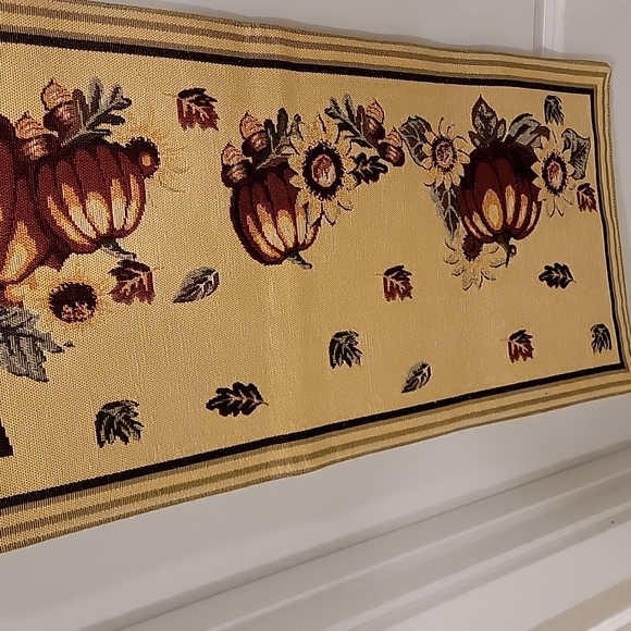 Fall table runner - Picture 5 of 10